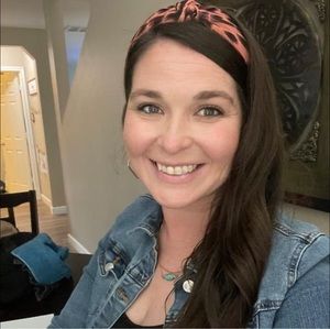 Meet your Posher, Carly